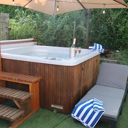 Palm 1 Park Home With Hot Tub Swanage Exterior photo