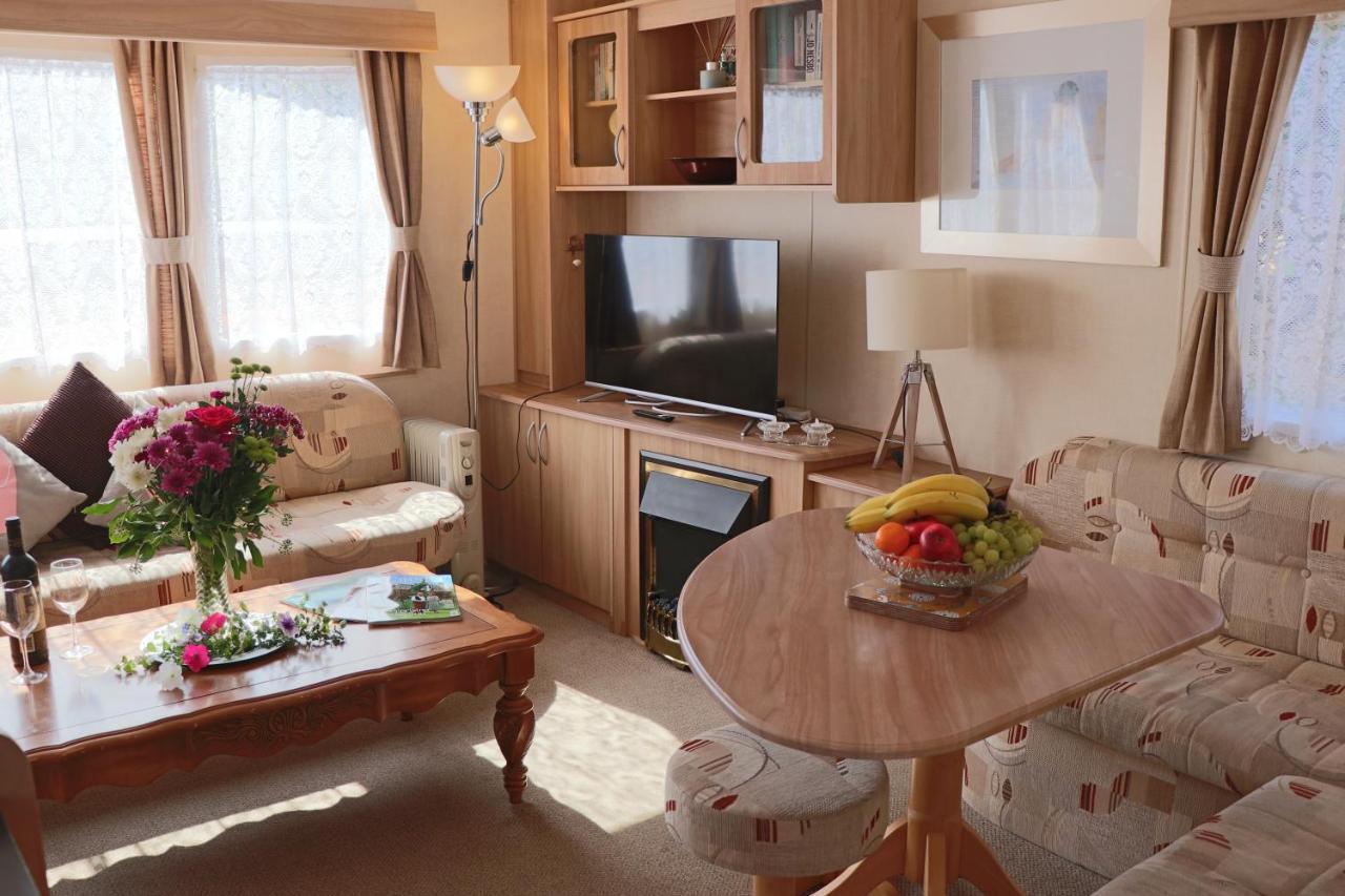 Palm 1 Park With Hot Tub Holiday home