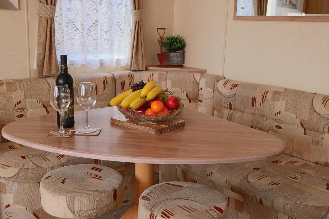 Palm 1 Park With Hot Tub Holiday home *