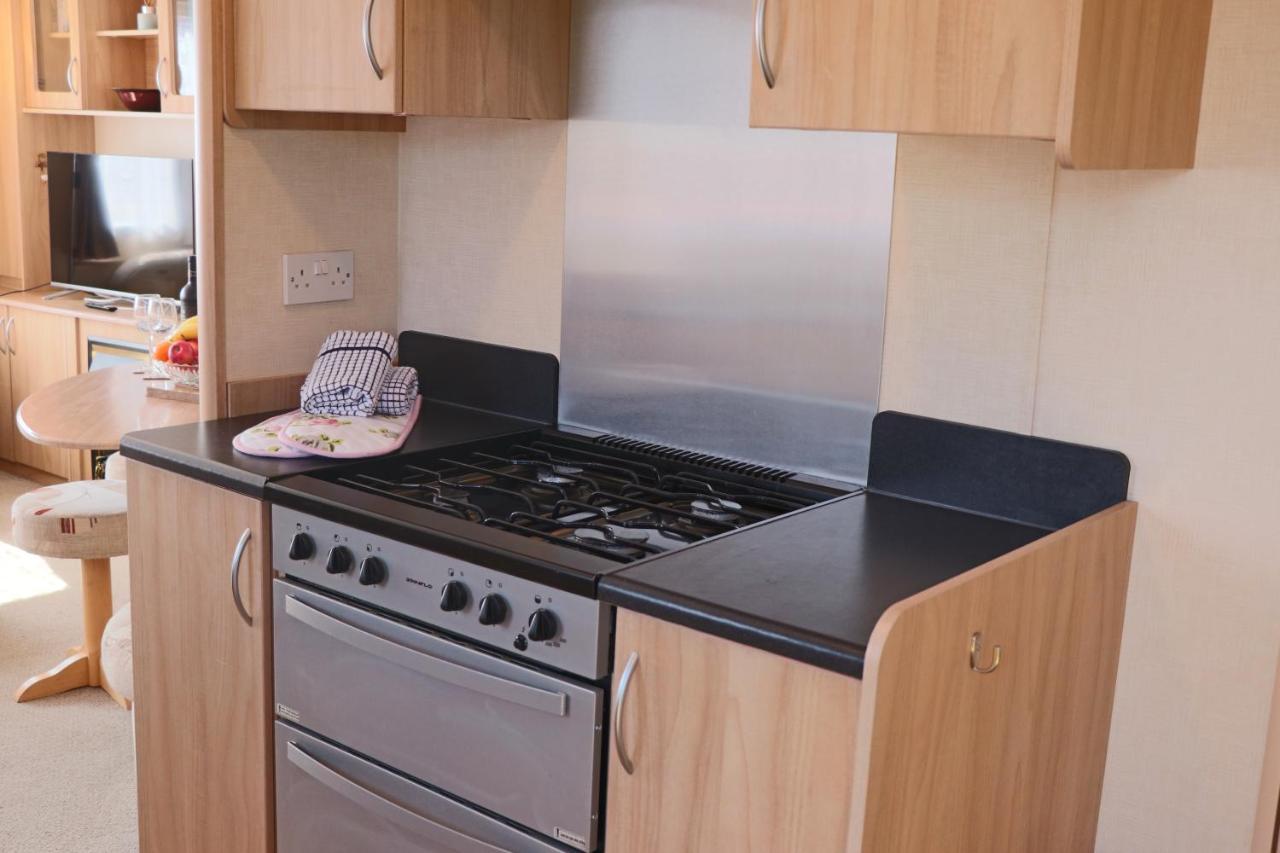 Palm 1 Park With Hot Tub * Swanage